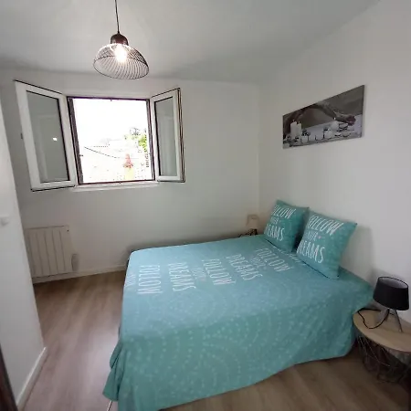 Pari57bis - T2 Meubles Entre Centre Et Futuroscope A 15min - Chu - Cci A 5 Min Apartment