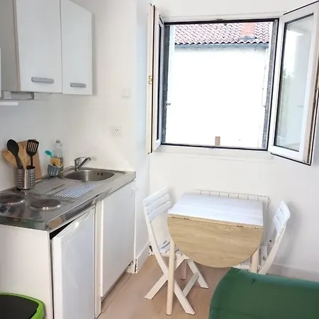 Apartment Pari57bis - T2 Meubles Entre Centre Et Futuroscope A 15min - Chu - Cci A 5 Min